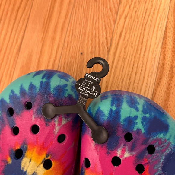 Crocs Baya Lined Tie-dye Graphic Clog - Picture 10 of 12